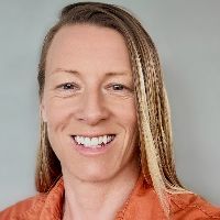Webinar hosting presenter 
