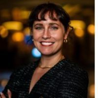 Webinar hosting presenter 