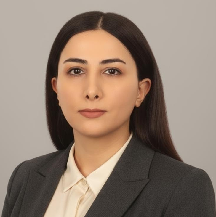  Zahra Khani
