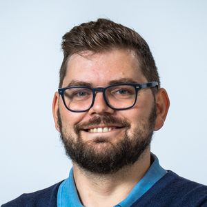 Webinar hosting presenter 