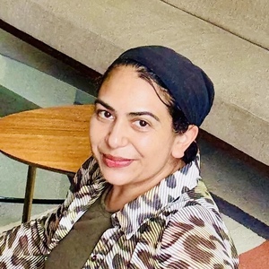 Webinar hosting presenter Tejal K.