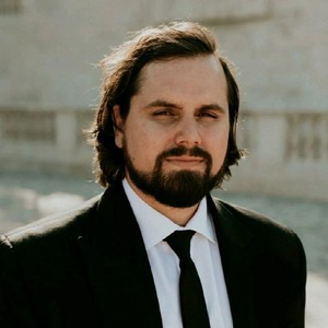 Webinar hosting presenter 