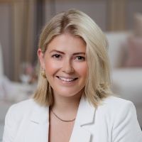 Webinar hosting presenter 