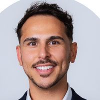 Webinar hosting presenter 
