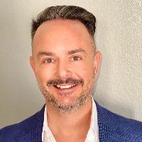 Webinar hosting presenter 