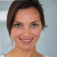 Webinar hosting presenter 