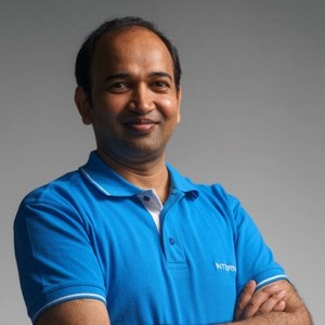 Webinar hosting presenter Sarvesh Agarwal