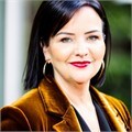 Webinar hosting presenter 