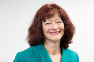 Webinar hosting presenter Carol May