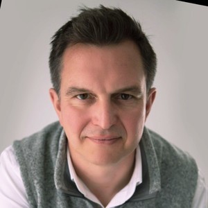 Webinar hosting presenter 