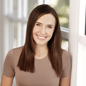 Webinar hosting presenter 