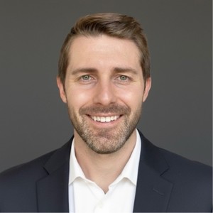 Webinar hosting presenter 