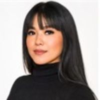 Webinar hosting presenter 