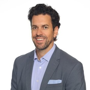 Webinar hosting presenter 