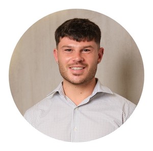 Webinar hosting presenter 