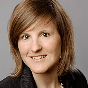 Webinar hosting presenter 