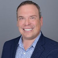 Webinar hosting presenter 