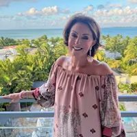 Webinar hosting presenter 