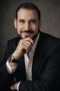 Webinar hosting presenter 