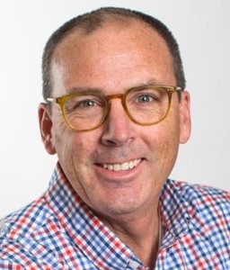 Webinar hosting presenter 