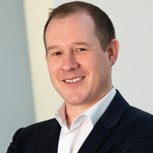 Webinar hosting presenter 