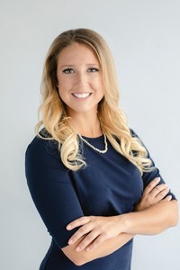 Webinar hosting presenter 