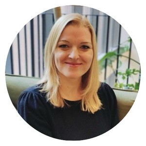 Webinar hosting presenter 