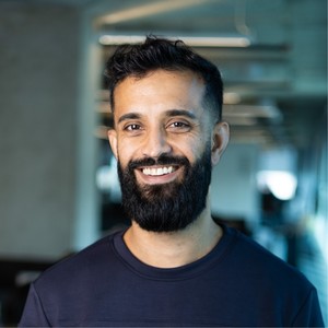 Webinar hosting presenter 