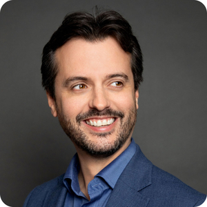 Webinar hosting presenter 