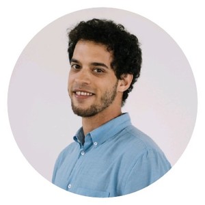 Webinar hosting presenter 