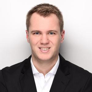 Webinar hosting presenter 