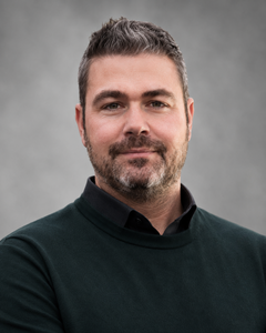 Webinar hosting presenter 