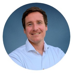 Webinar hosting presenter 