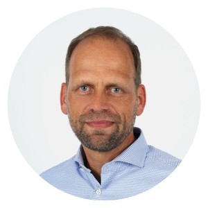 Webinar hosting presenter 