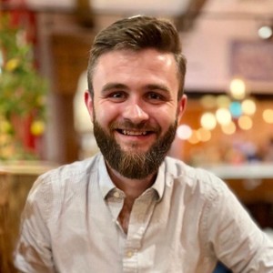 Webinar hosting presenter 