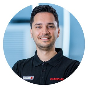 Webinar hosting presenter 