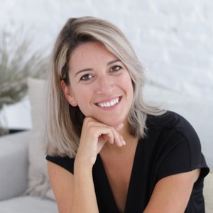 Webinar hosting presenter 