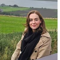 Webinar hosting presenter 