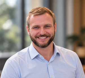 Webinar hosting presenter 