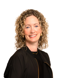 Webinar hosting presenter Lesley G.