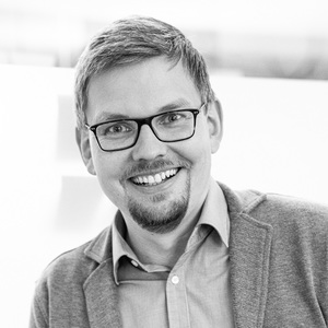 Webinar hosting presenter 