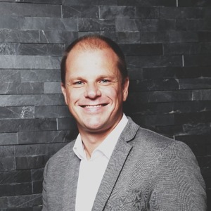 Webinar hosting presenter 