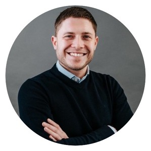 Webinar hosting presenter 
