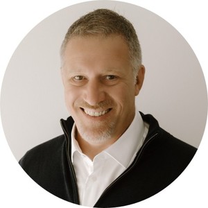 Webinar hosting presenter 