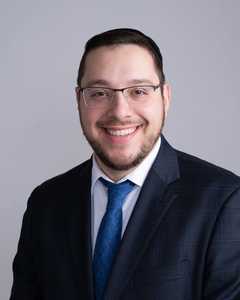 Webinar hosting presenter Yehuda Tenenbaum