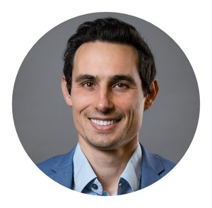 Webinar hosting presenter 