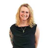 Webinar hosting presenter 