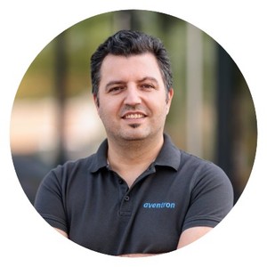 Webinar hosting presenter 