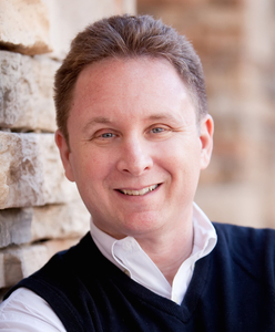 Webinar hosting presenter 