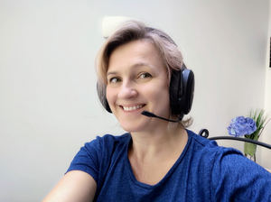 Webinar hosting presenter 